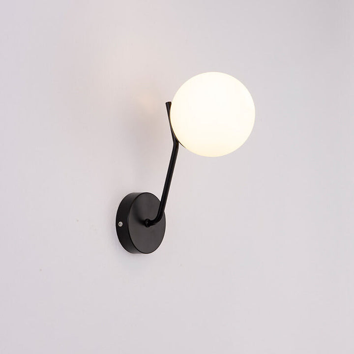 LumiArt - Wandlampe im modernen Design mit gläsernem Kugelschirm