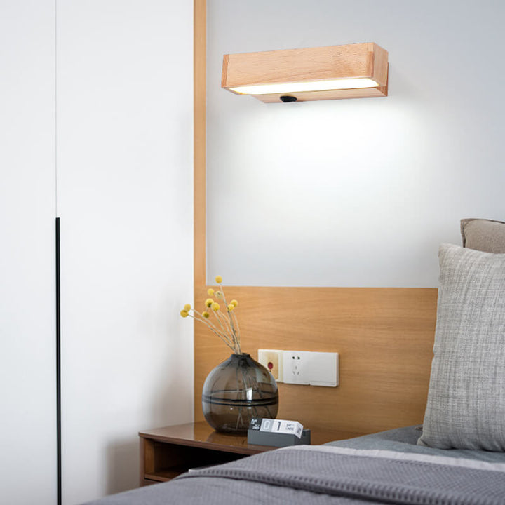 EcoWood - Schwenkbare LED-Wandleuchte aus Holz mit modernem Design