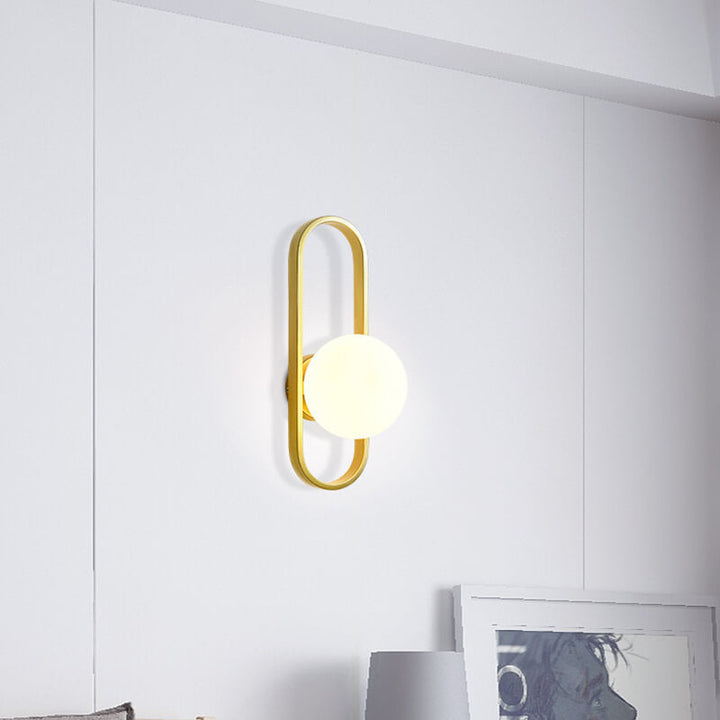 Lichtkreis - Moderne Wandlampe mit Glaskugel und kreisförmigem Design