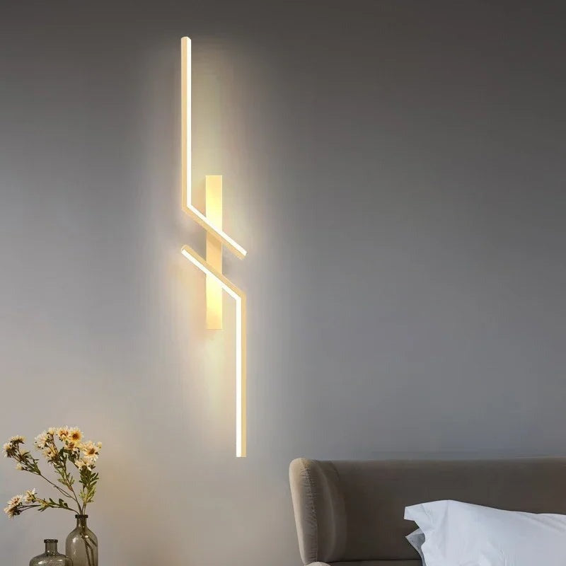 SchlankeLeuchte - Moderne LED-Wandleuchte mit natürlichem Licht