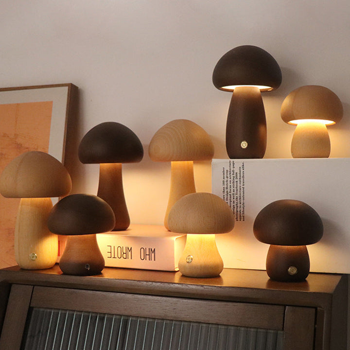 LumoNight | LED-Nachtlicht in Pilzform aus Holz mit Touch-Schalter