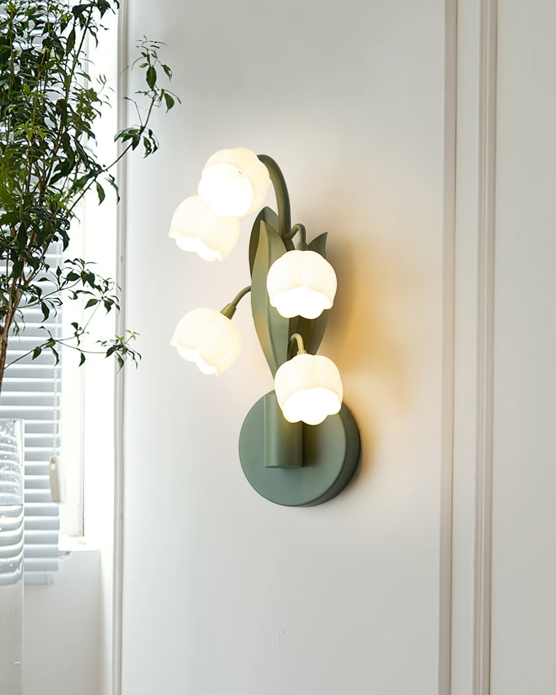 Moderne Wandlampe Bell Orchid mit Schalter - Energieeffiziente LED Wandleuchte für Innenräume, Metallrahmen und PC-Schirm-3