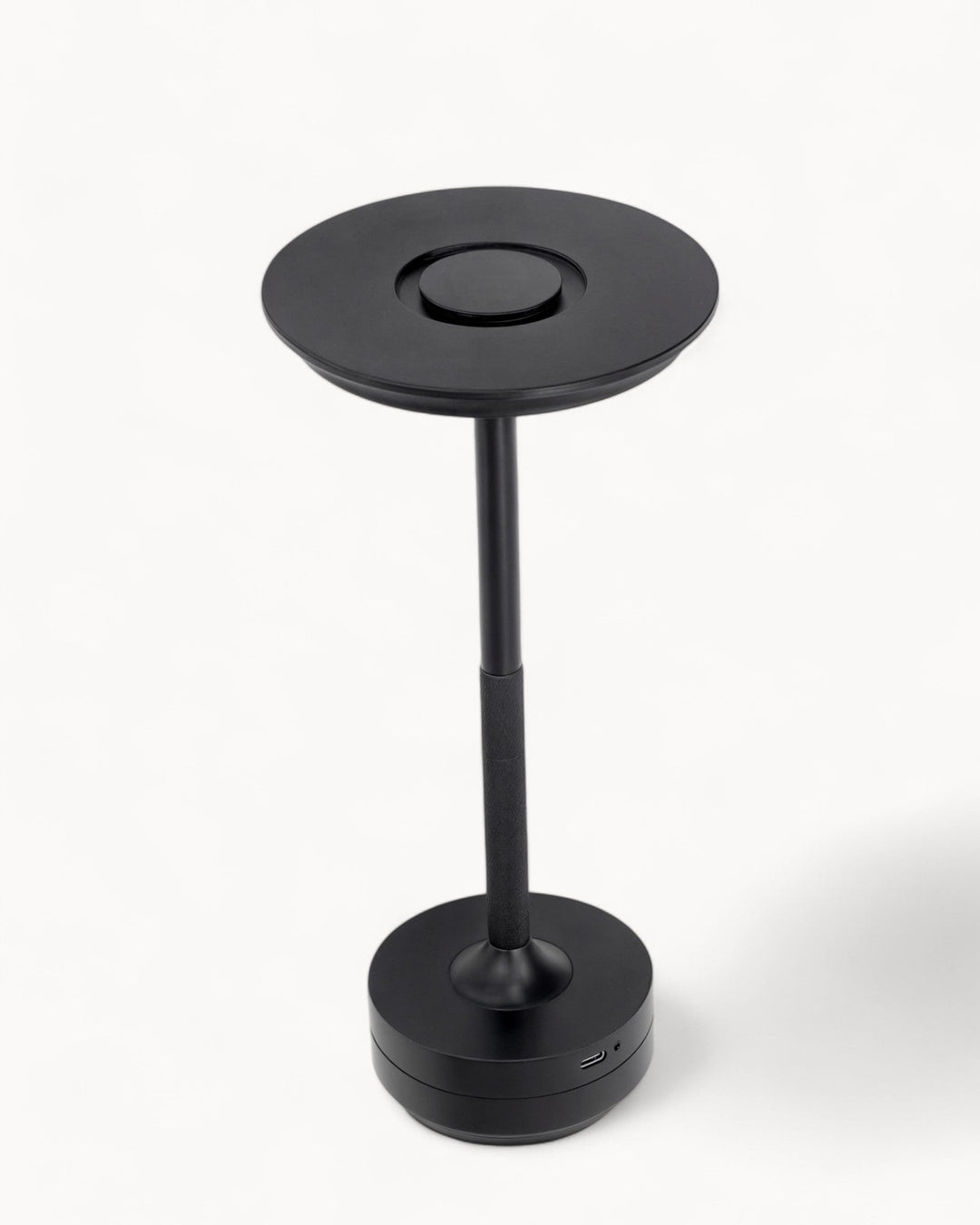Kabellose Tischlampe aus Metall mit Dimmfunktion und USB-Aufladung - Elegante Tischleuchte für modernes Wohnen-4
