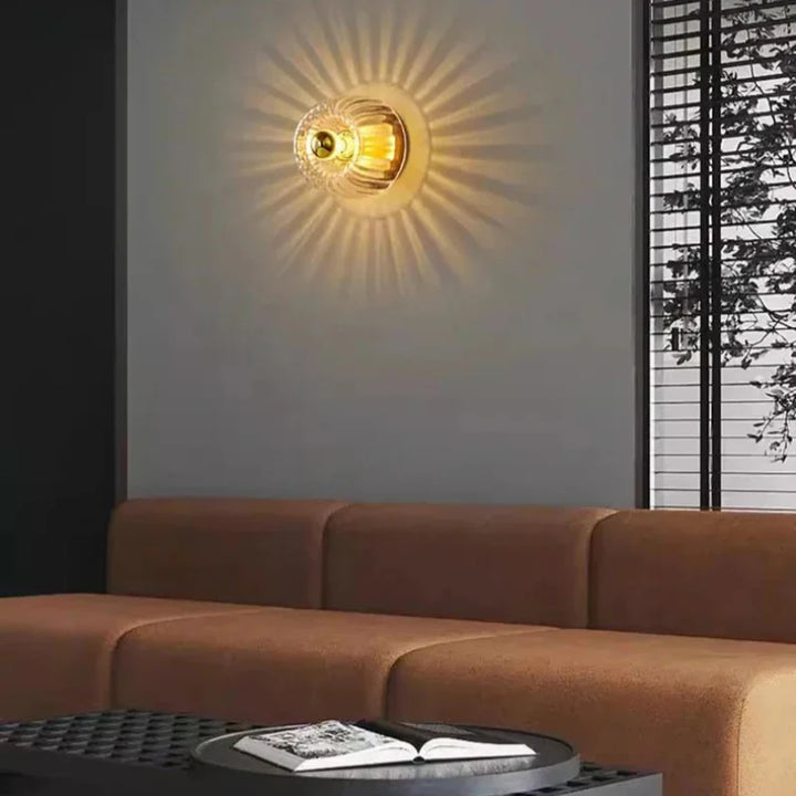 https://cdn.shopify.com/s/files/1/0893/2147/2347/files/Credom-ScandiGlow-Wandlamp-Scandinavische-Stijl-4.webp?v=1740498480