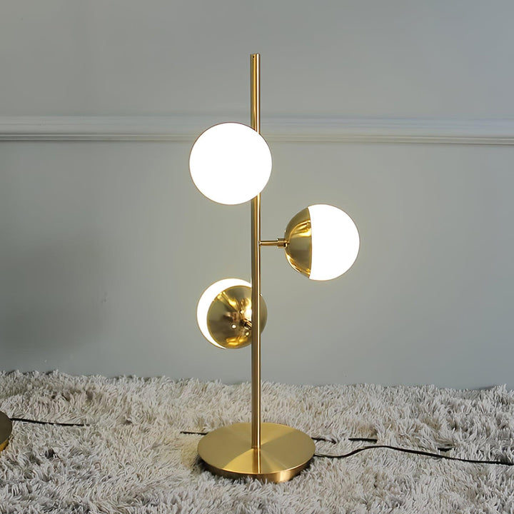 Elegante LED Stehlampe im Mid-Century-Design mit Gold Akzenten für Wohnzimmer - Stabile Glasstehleuchte-1