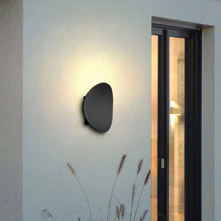 Wetterfeste LED-Außenwandleuchte im Kieselstein-Design – Elegante Außenwandlampe für Terrasse und Balkon, IP65, Warmweiß-1