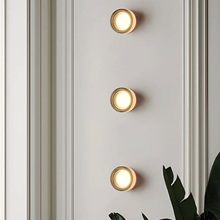 Moderne LED Wandleuchte Dimple - Energieeffiziente Wandlampe für Wohnzimmer und Flure, Ø13,5 cm, Warmweiß 2700K-3