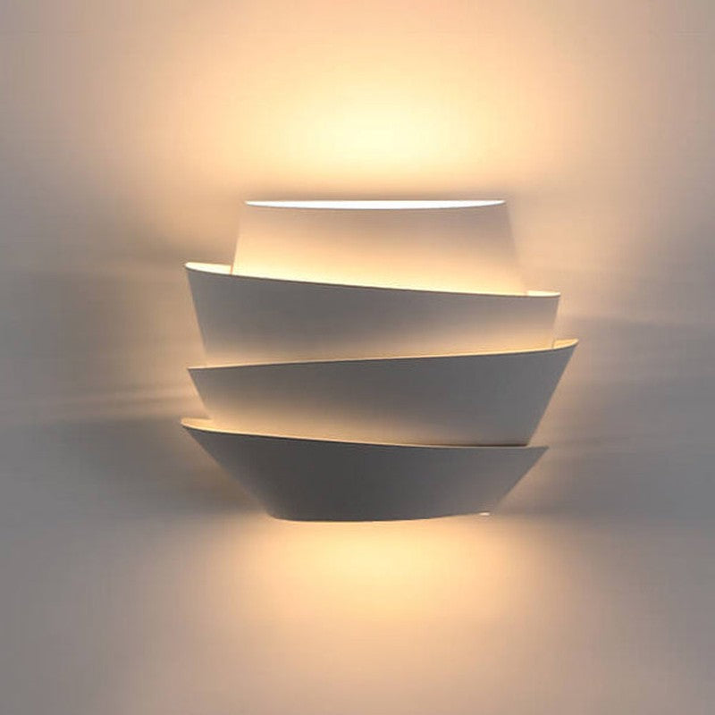Skandinavische Wandleuchte aus Eisen mit Doppelt Lichtquelle - Moderne Wandlampe für Innenräume-1