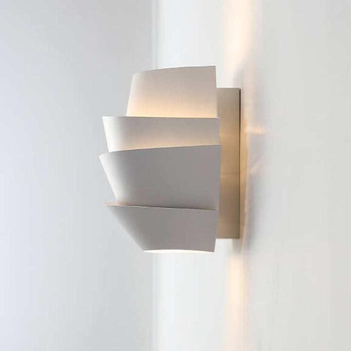Skandinavische Wandleuchte aus Eisen mit Doppelt Lichtquelle - Moderne Wandlampe für Innenräume-4