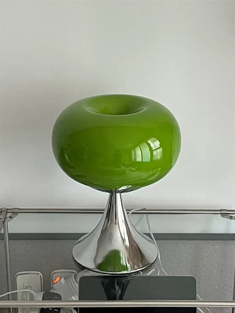 Vintage Tischlampe im Apfel-Design aus Glas mit E27-Fassung – Stilvolle Nachttischlampe für Akzentbeleuchtung in Weiß-Grün-5