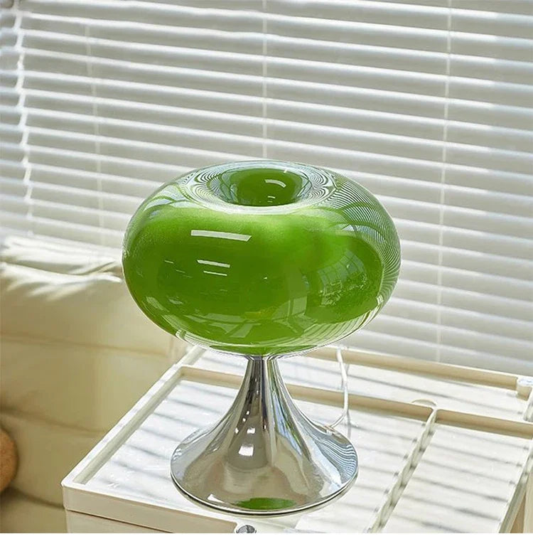 Vintage Tischlampe im Apfel-Design aus Glas mit E27-Fassung – Stilvolle Nachttischlampe für Akzentbeleuchtung in Weiß-Grün-6