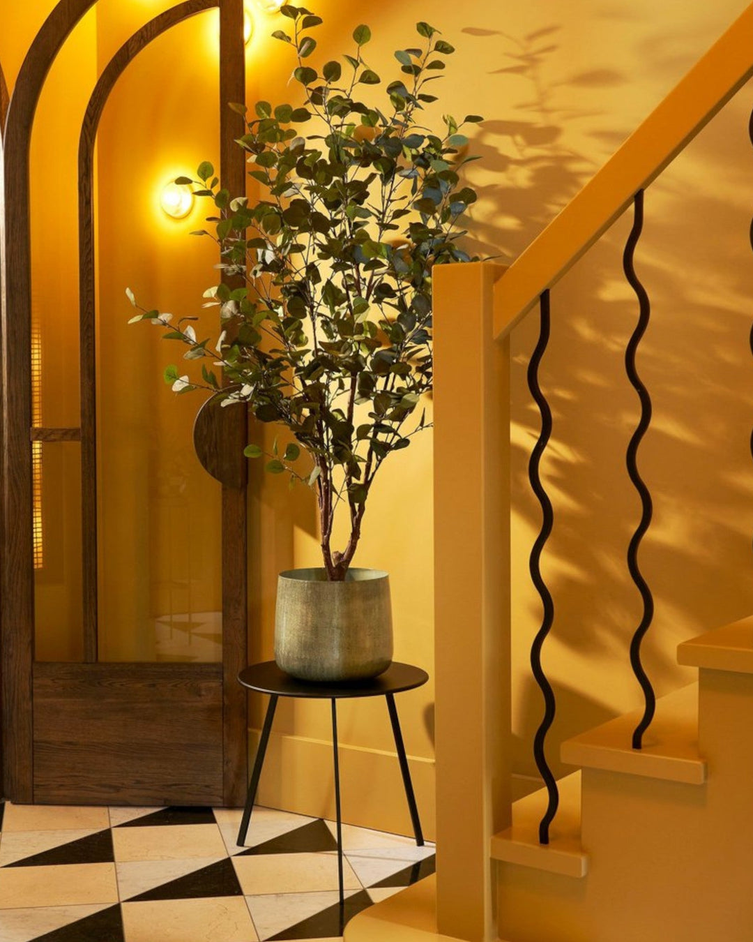 Runder Metall-Blumentopf in Hellgrau – Ø26 cm, H24 cm für Mittelgroße Pflanzen im Urbanen Design-4