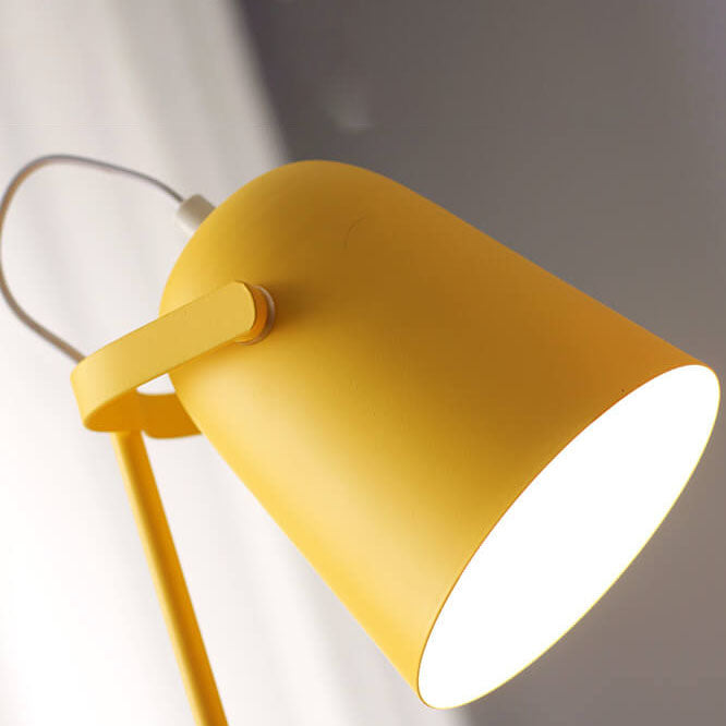 Skandinavische Tischlampe Eimerlicht in Fröhlichen Farben, Minimalistisches Design aus Eisen, 30 cm Hoch, E27 Fassung 3