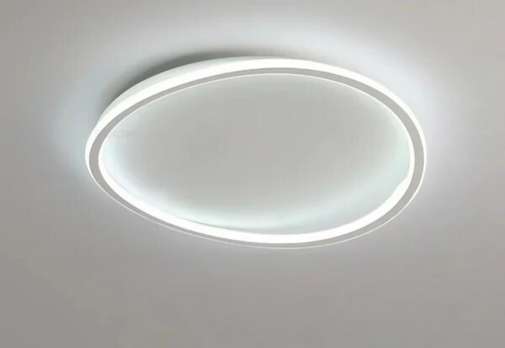 Elegante LED-Stehlampe NovaShine für Stil und Energieeffizienz