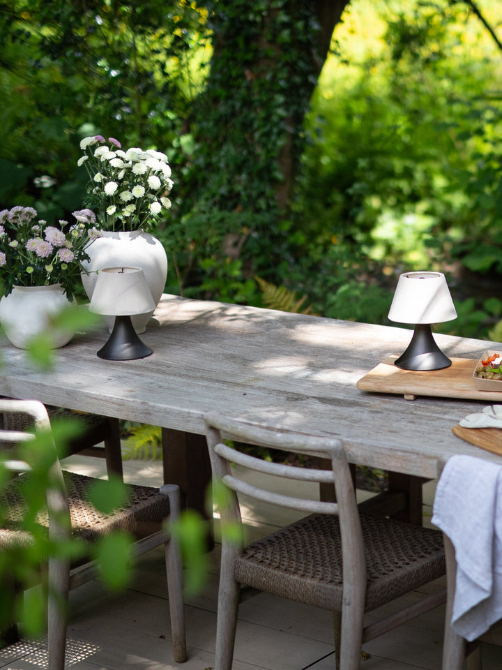 Wiederaufladbare Tischlampe aus Bronze mit Leinen-Schirm - Kabellose LED Tischleuchte für Innen- und Außeneinsatz 6
