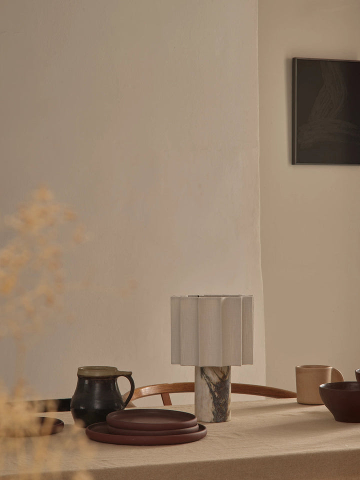 Wiederaufladbare Tischlampe aus Viola Calacatta Marmor mit Leinenlampenschirm - Kabellose Tischleuchte, Dimmbare Akku Tischlampe 1