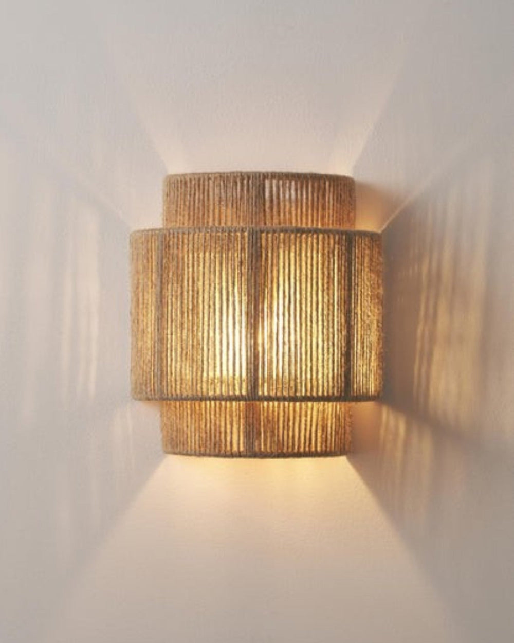Nachhaltige Wandlampe mit Juteschirm in Naturbraun - Minimalistische Wandleuchte für Innenräume, 23x25x12 cm-2