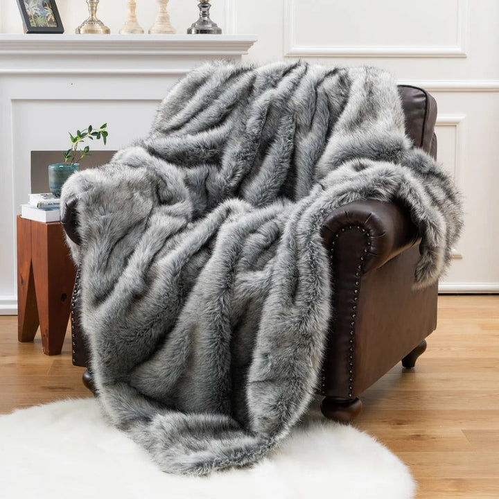Luxus Faux Fur Decke 200 x 200 cm - Weich und Warm, Ideal für Bett und Couch, Hochwertiges Kunstfell-5