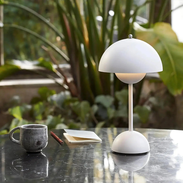 Elegante Dimmbare Tischlampe aus Edelstahl - Minimalistische LED Tischleuchte für Wohn- und Büroräume, Ø 16 cm, H 29,5 cm-6