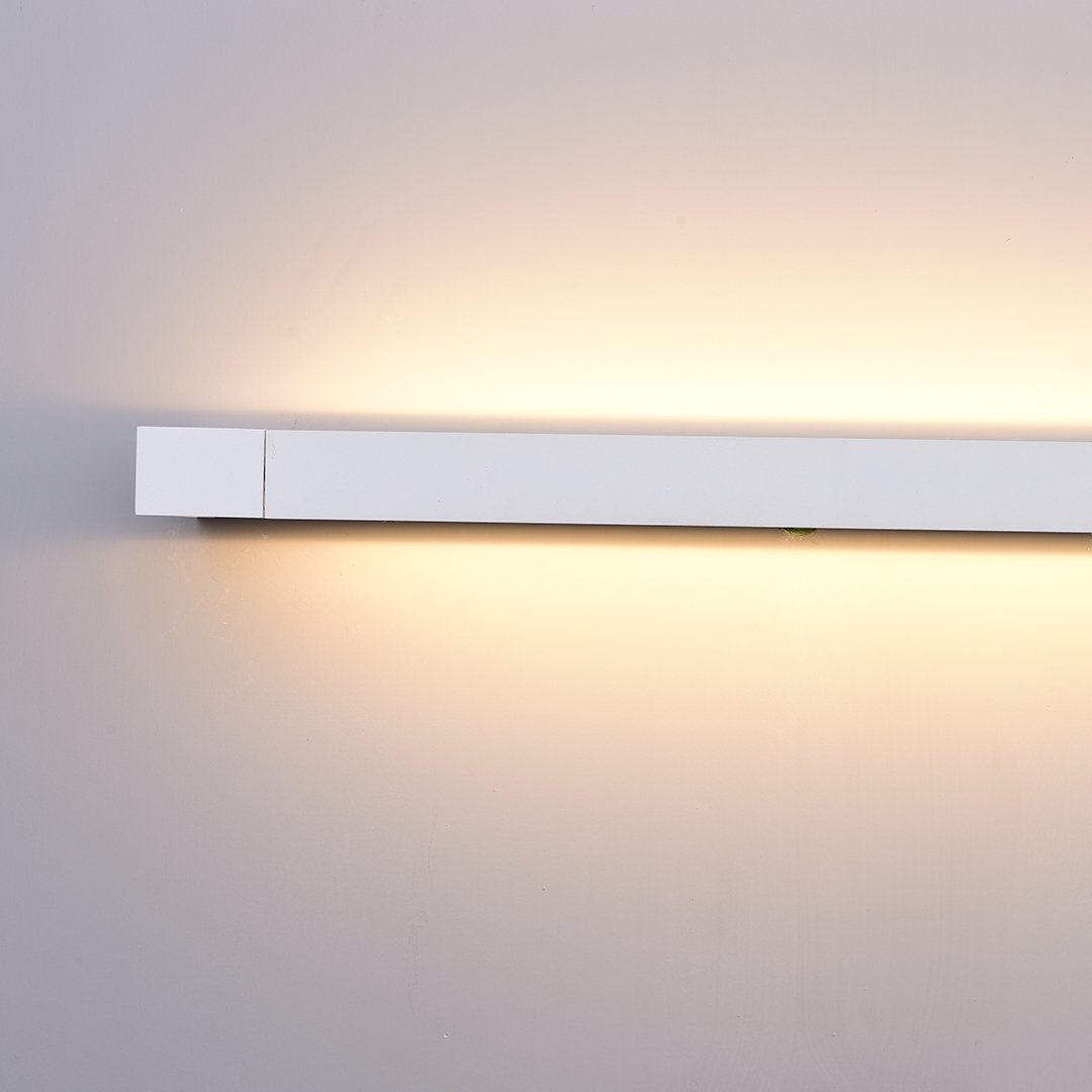 Flexa - Schwenkbare LED-Wandleuchte für moderne Badezimmer